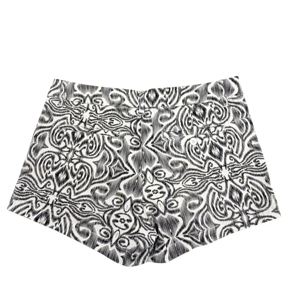 Macbeth Collection Shorts‎ Women M Black White Ikat Damask Cotton Excellent